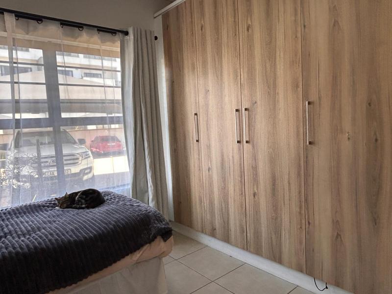 To Let 3 Bedroom Property for Rent in Sandown Western Cape
